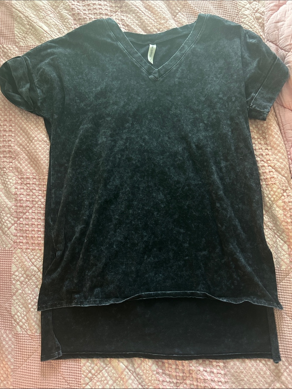 Zenana Outfitters Women's Washed Black V-Neck Short Sleeve Top